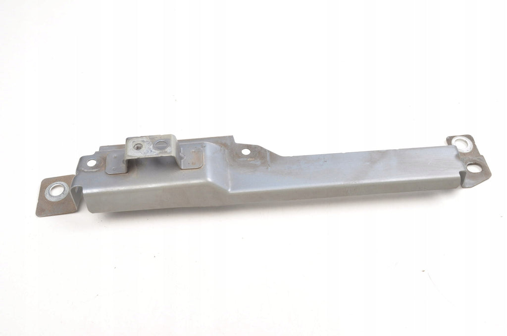 VOLVO XC60 II FENDER MOUNT 31424581 RIGHT 721
