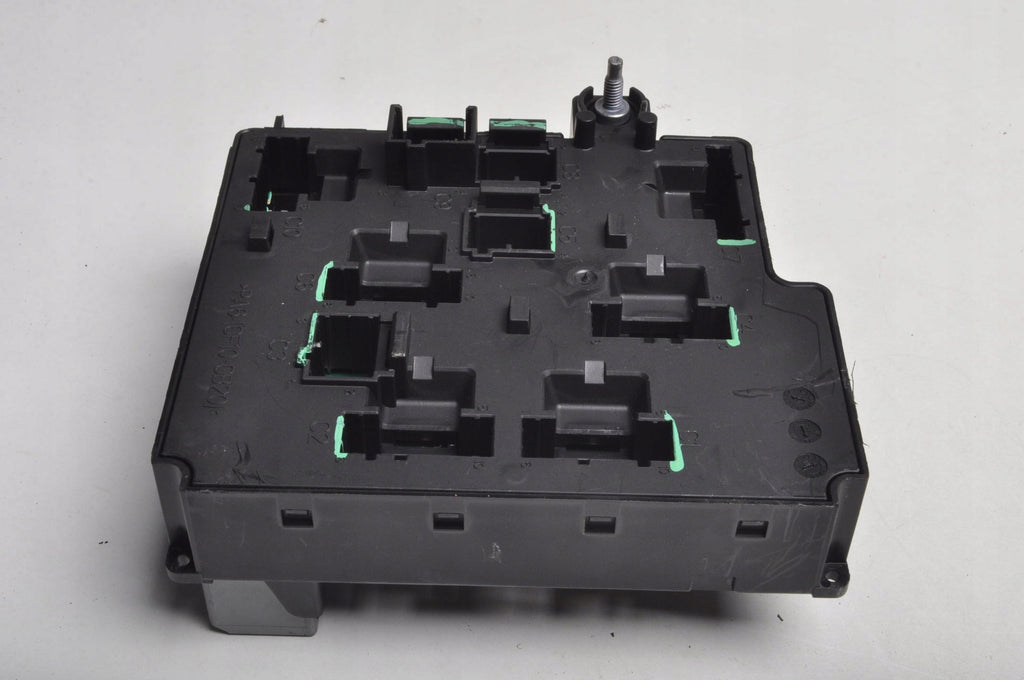 VOLVO XC60 II FUSE BOX 31676132