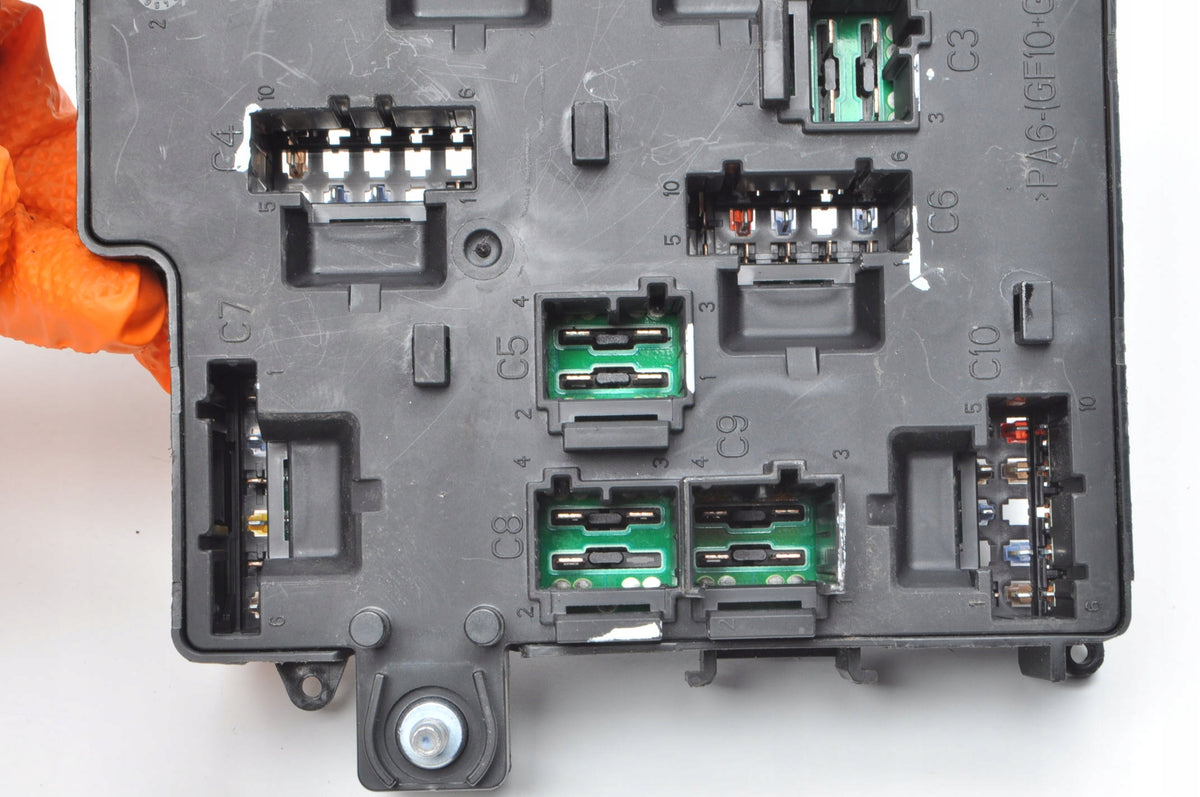 VOLVO XC60 II FUSE BOX HOUSING 32322426