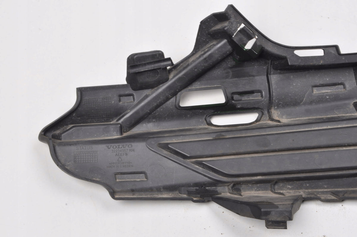 VOLVO XC60 II GRILLE DUMMY BUMPER RIGHT FRONT 32234957