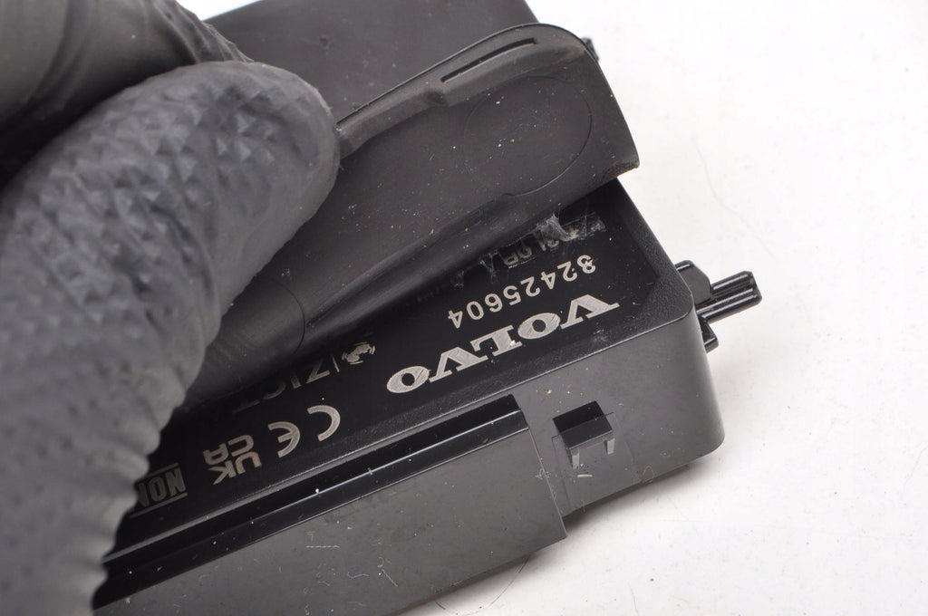 VOLVO XC60 II INDUCTION CHARGER 32425604