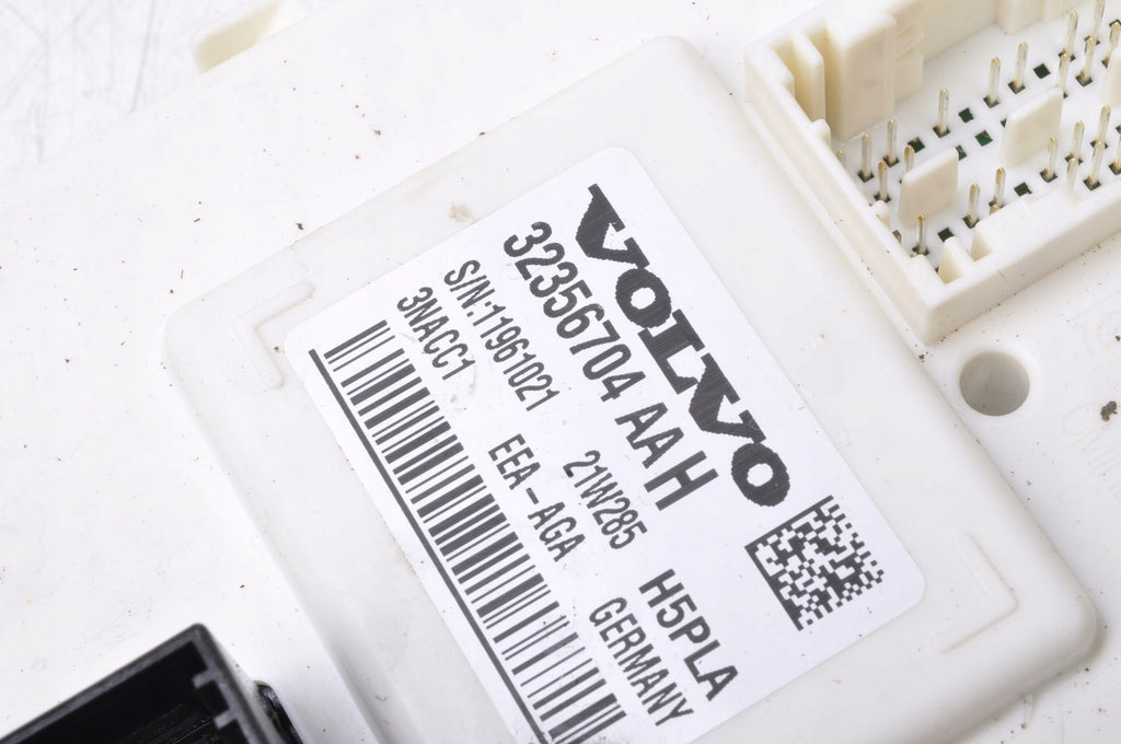 VOLVO XC60 II MODULE CEM 32356704