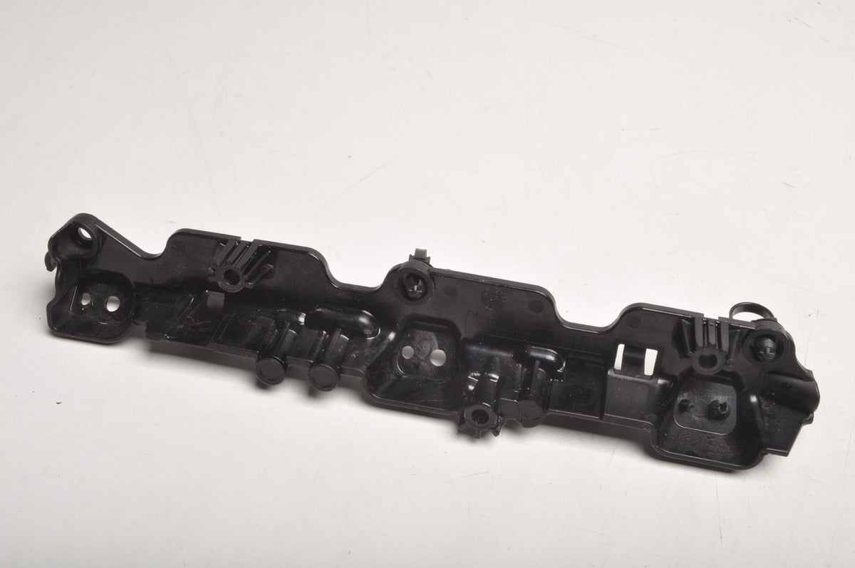 VOLVO XC60 II MOUNT BRACKET 31493364