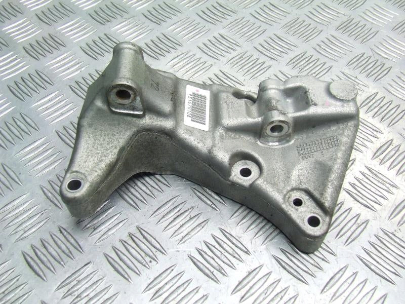 VOLVO XC60 II PAW ALTERNATOR BRACKET 31670108
