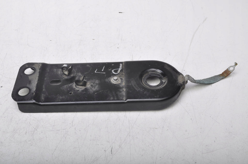 VOLVO XC60 II REAR SLED ATTACHMENT RIGHT 20R