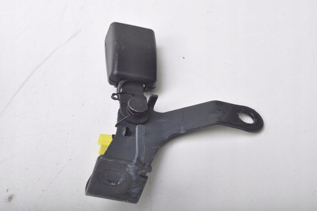 VOLVO XC60 II SEAT BELT CLASPS SET