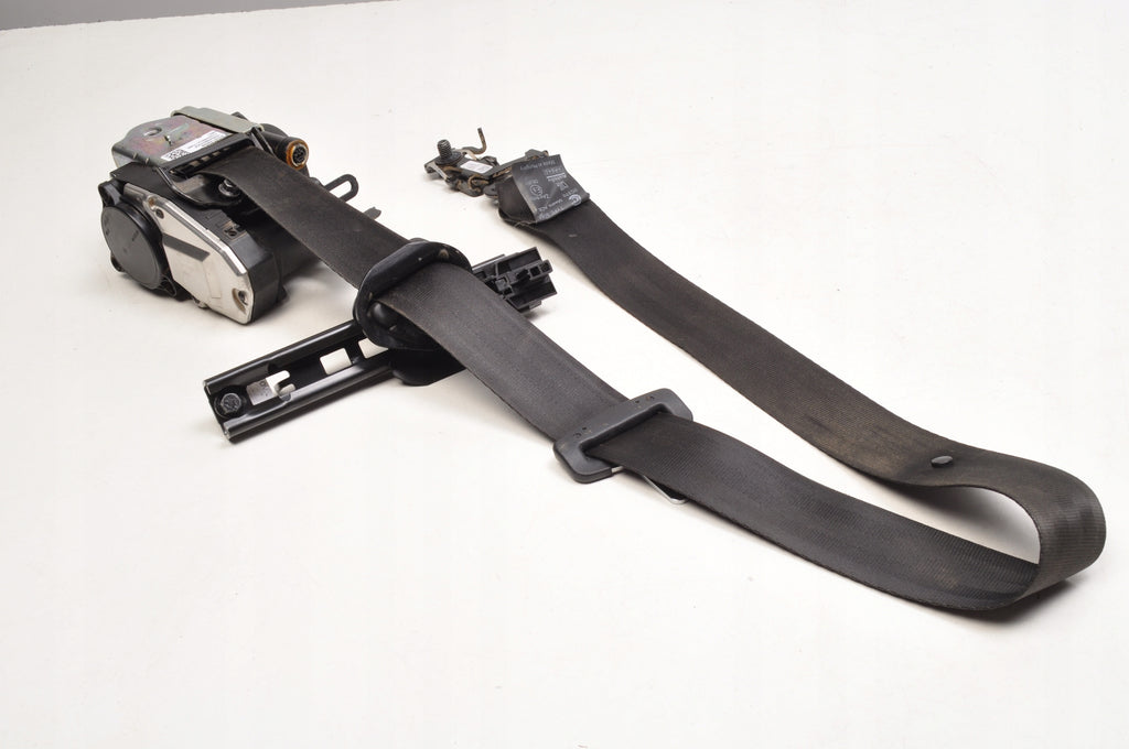 VOLVO XC60 II SEAT BELT RIGHT FRONT 32149088