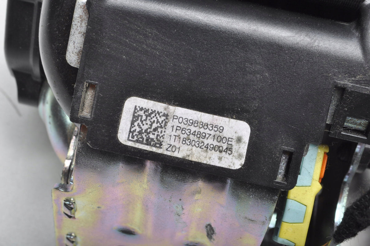 VOLVO XC60 II SEAT BELT RIGHT REAR 2 ROW 39838359