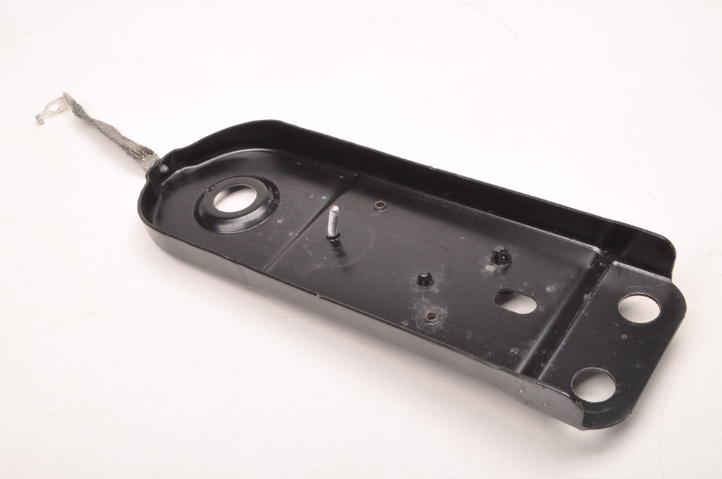 VOLVO XC60 II SLED MOUNT HOLDER REAR RIGHT 2024R