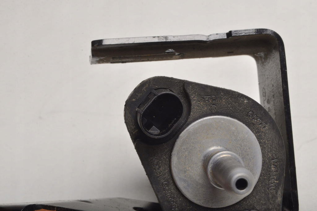 VOLVO XC60 II V60 II S60 III HYBRID VALVE 32130834