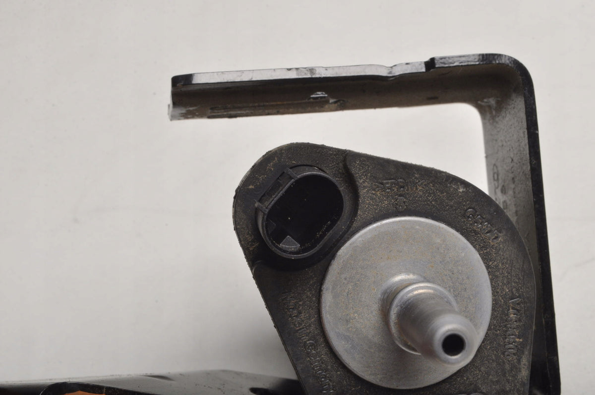 VOLVO XC60 II V60 II S60 III HYBRID VALVE 32130834