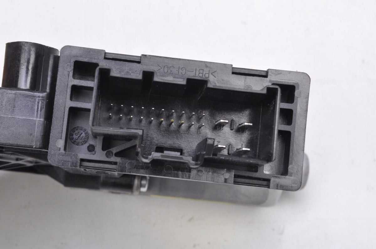 VOLVO XC60 II WINDSHIELD MOTOR LEFT REAR 966264-102 32283266