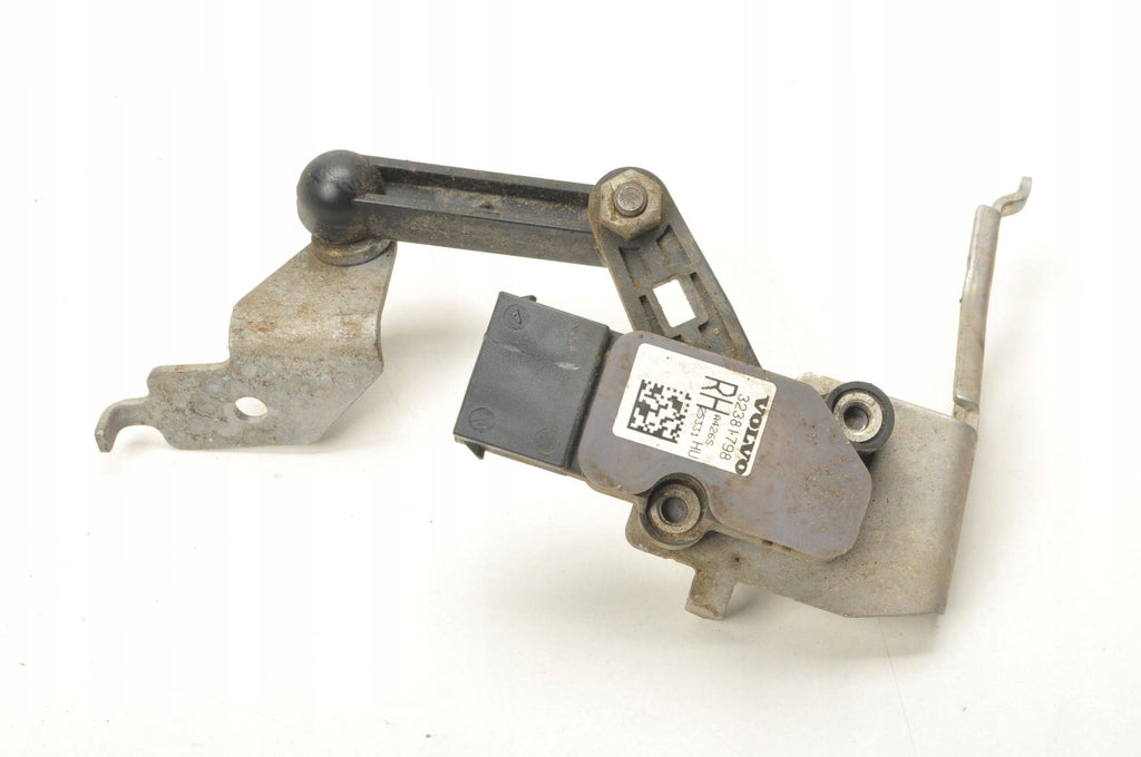 VOLVO XC60 II XENON LEVELING SENSOR 32381798 RIGHT 2026