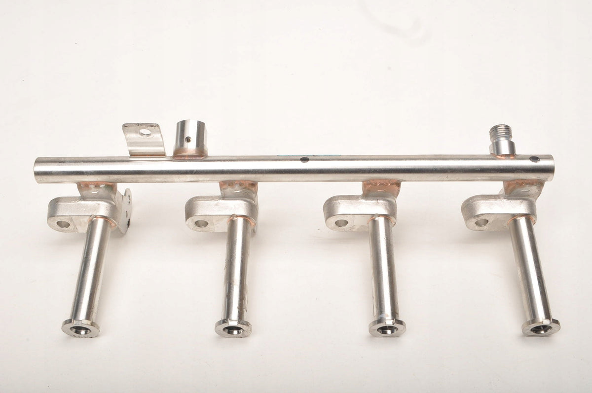 VOLVO XC60 V60 II S60 III XC40 B4 B5 INJECTION RAIL 32140074 31478396