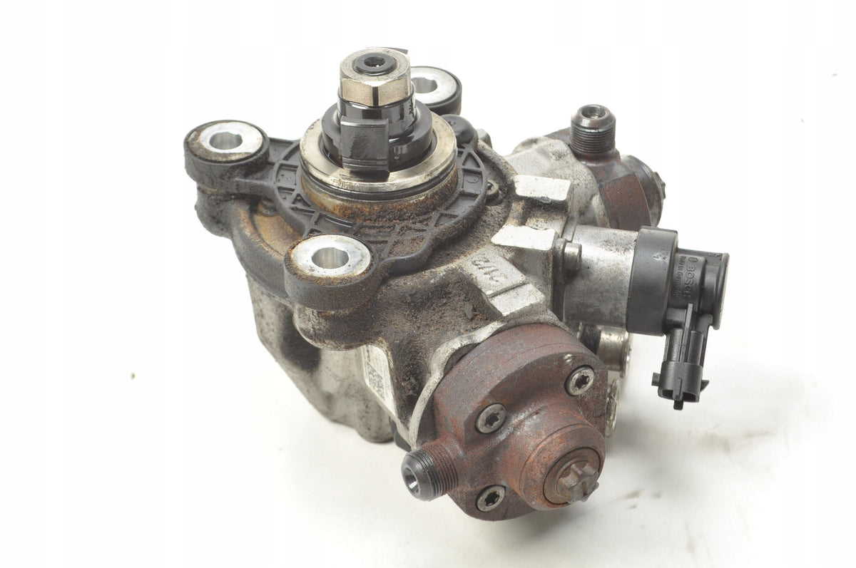 VOLVO XC60 V60 V40 II 2.0 D3 150KM 2.4 D6 INJECTION PUMP 31372081