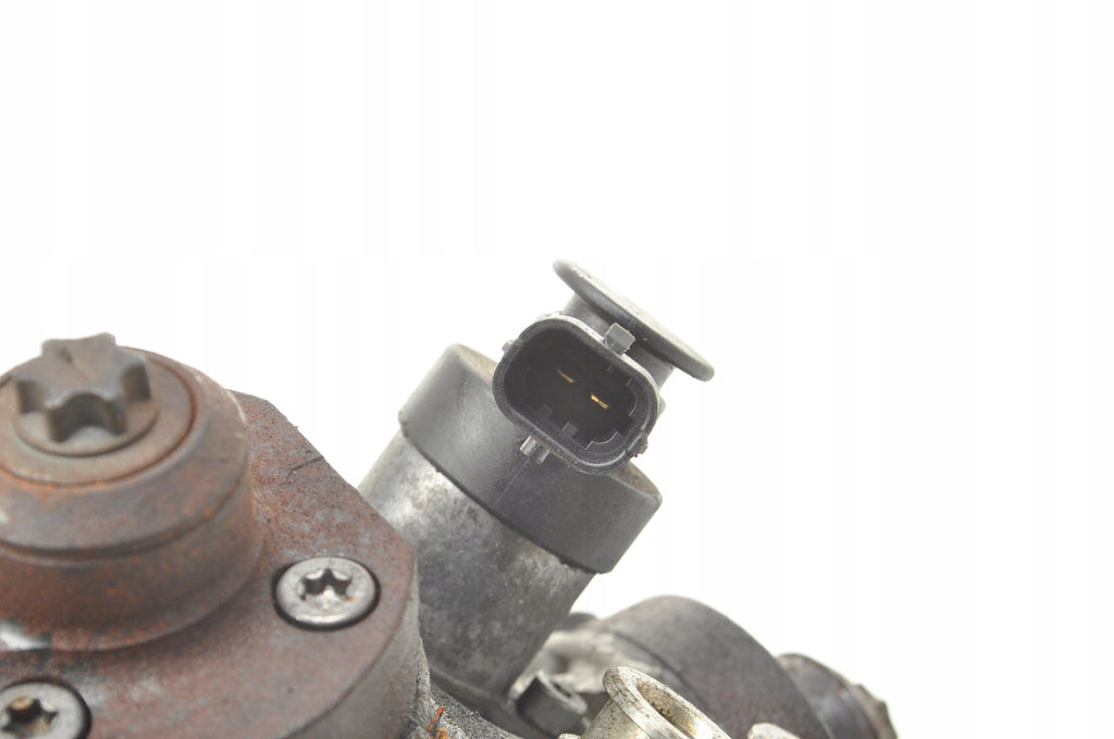 VOLVO XC60 V60 V40 II 2.0 D3 150KM 2.4 D6 INJECTION PUMP 31372081