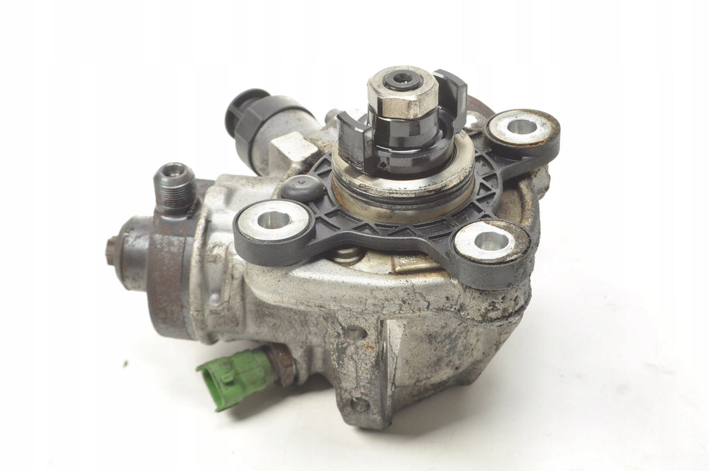 VOLVO XC60 V60 V40 II 2.0 D3 150KM 2.4 D6 INJECTION PUMP 31372081