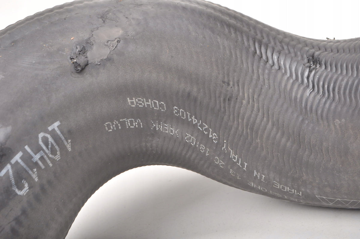 VOLVO XC60 V60 XC70 S60 II 2.4 D5 215HP INTERCOOLER HOSE 31274103
