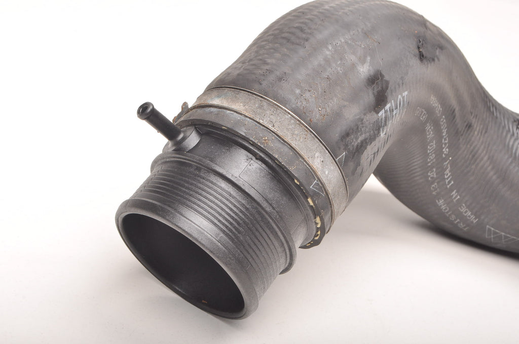 VOLVO XC60 V60 XC70 S60 II 2.4 D5 215HP INTERCOOLER HOSE 31274103