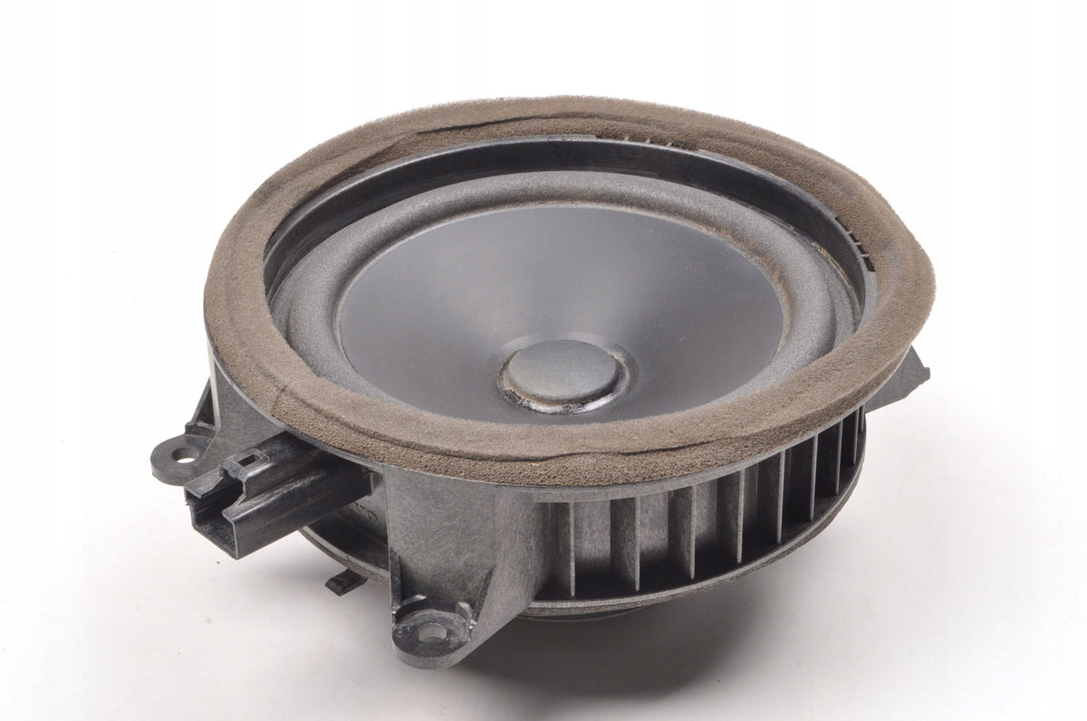 VOLVO XC60 XC90 S60 REAR DOOR SPEAKER 31489120