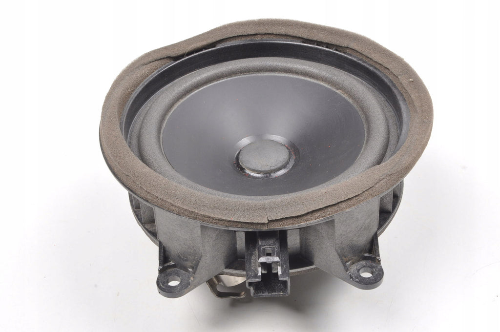 VOLVO XC60 XC90 S60 REAR DOOR SPEAKER 31489120
