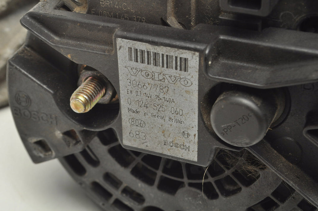 VOLVO XC70 2.4 D5 ALTERNATOR 30667787
