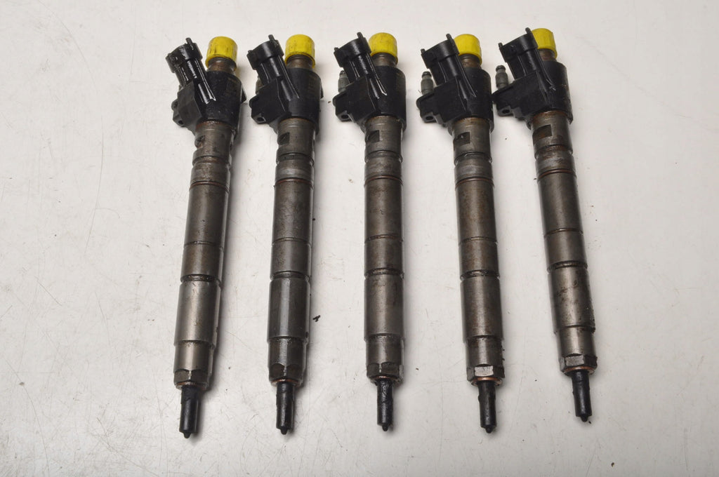 VOLVO XC70 II 2.4 D5 INJECTION INJECTOR 31272690