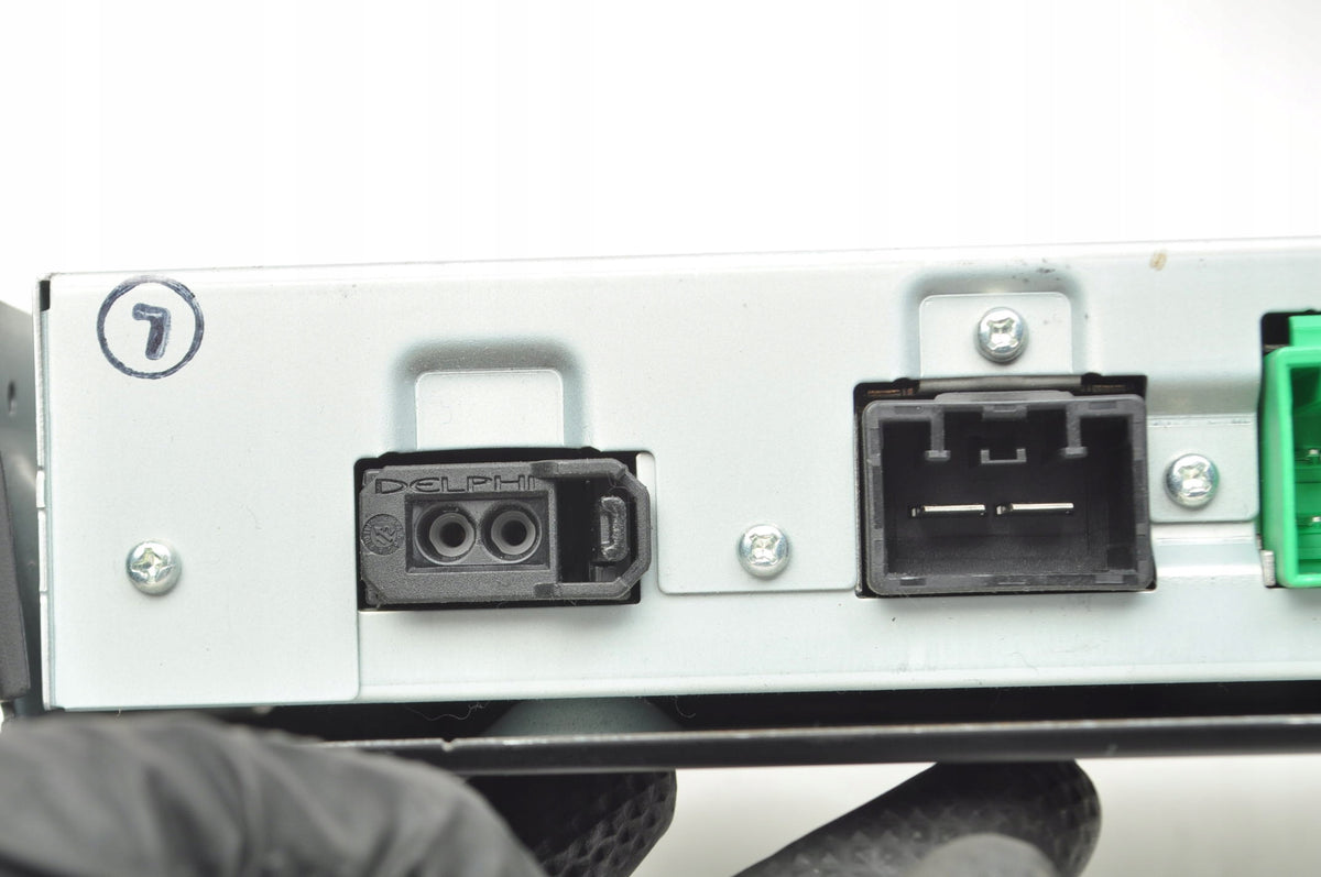 VOLVO XC70 IIXC60 AND V60 RADIO AMPLIFIER 31384100AA