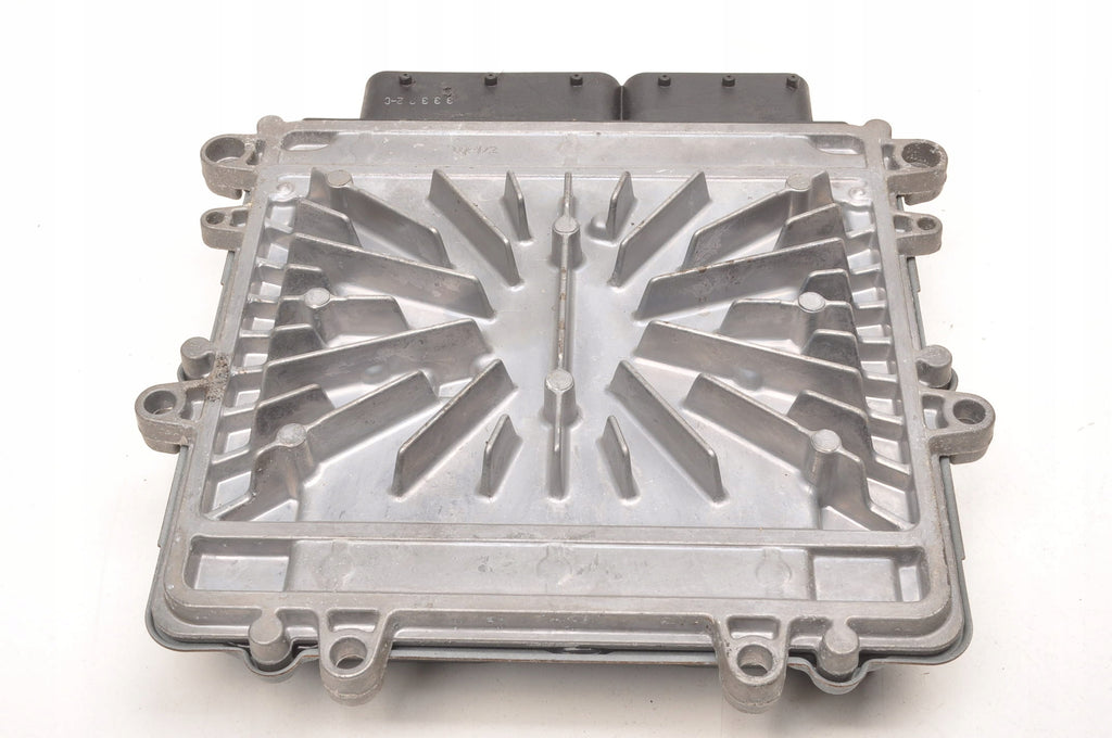 VOLVO XC90 2.4 D5 200KM COMPUTER ENGINE CONTROLLER 31372225 AA