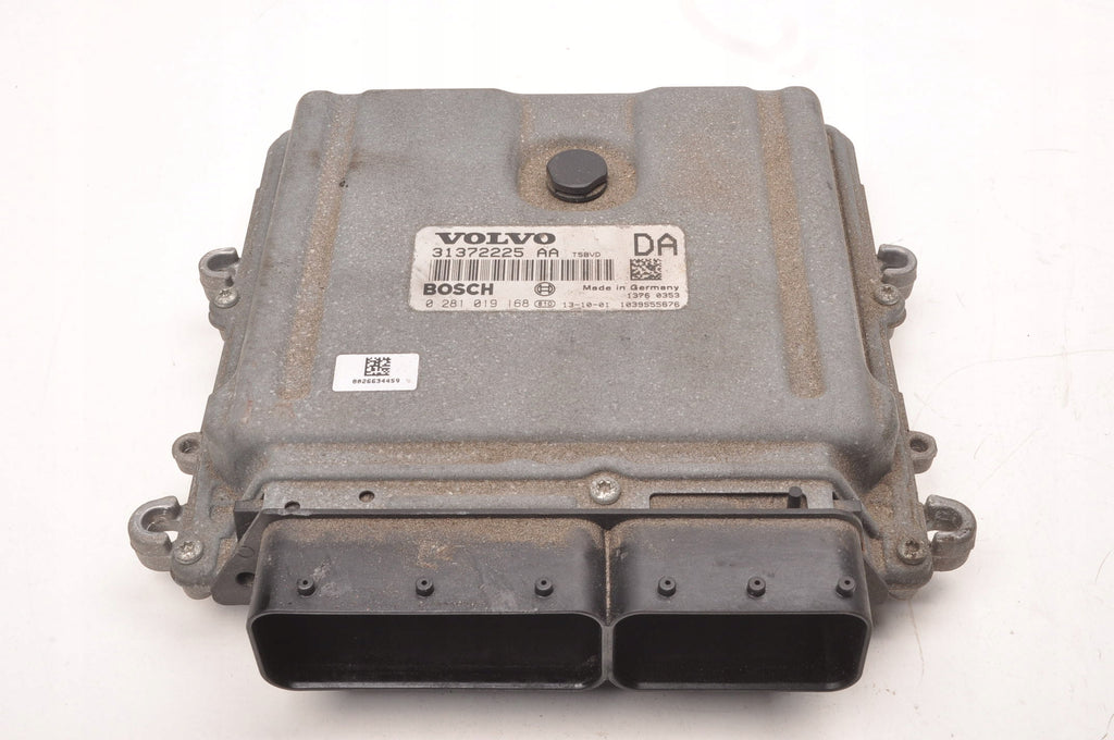 VOLVO XC90 2.4 D5 200KM COMPUTER ENGINE CONTROLLER 31372225 AA