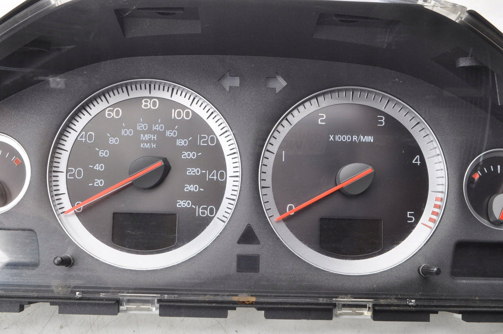 VOLVO XC90 2.4 D5 200KM COUNTER CLOCKS LIFT 31327434 UK