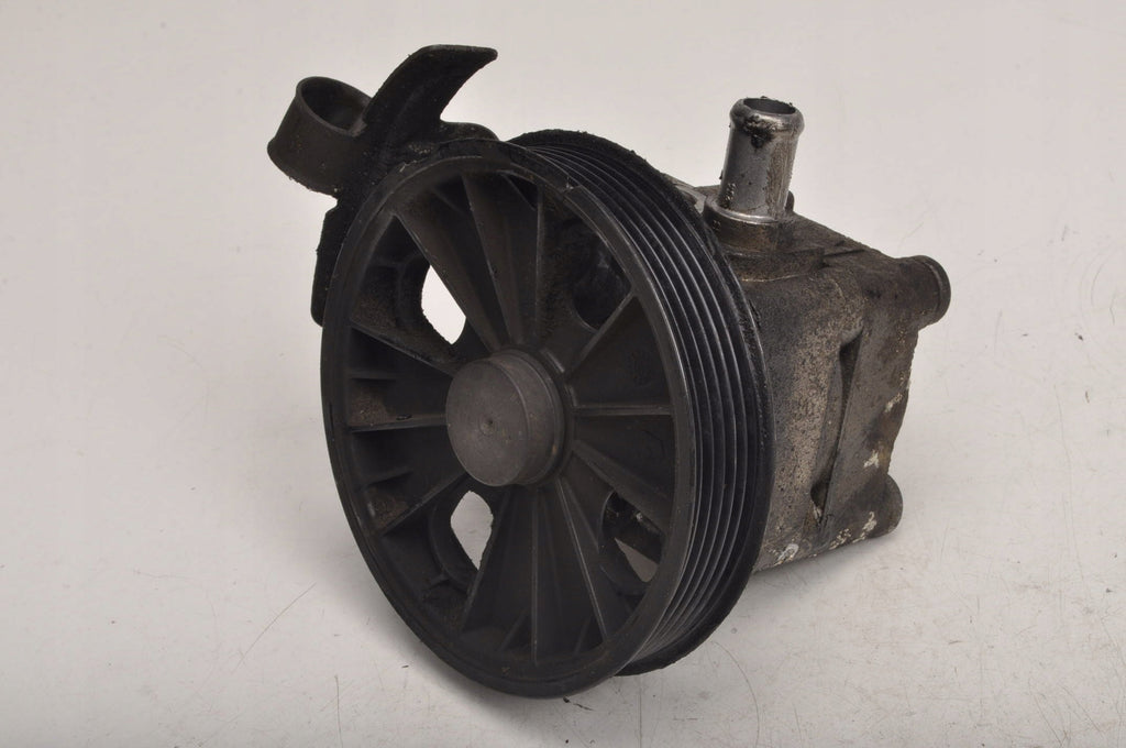 VOLVO XC90 2.4 D5 POWER STEERING PUMP 30665100