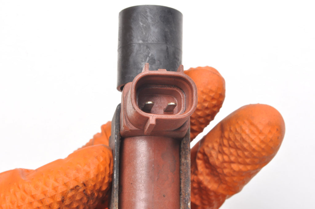 VOLVO XC90 AND 4.4 V8 VACUUM VALVE 184600-4521