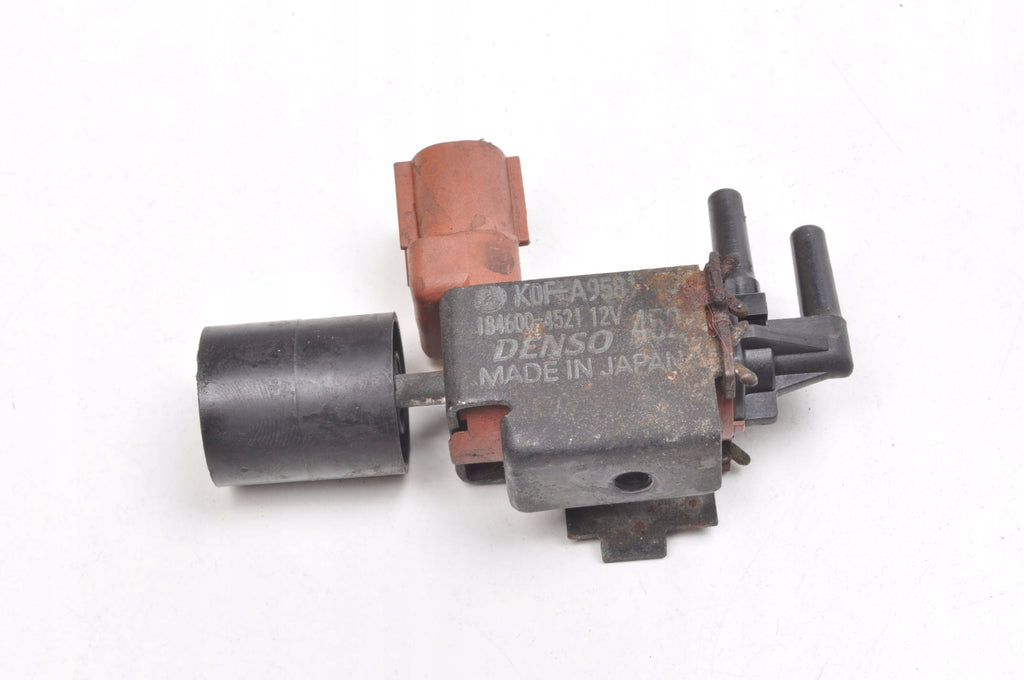 VOLVO XC90 AND 4.4 V8 VACUUM VALVE 184600-4521