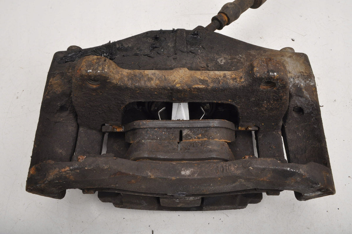 VOLVO XC90 BRAKE CALIPER RIGHT FRONT 30657307