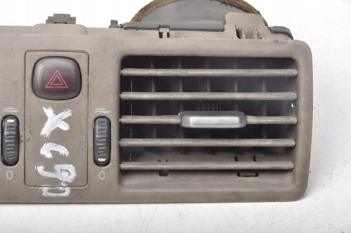 VOLVO XC90 CENTRAL AIR VENT GRILLE 3409400