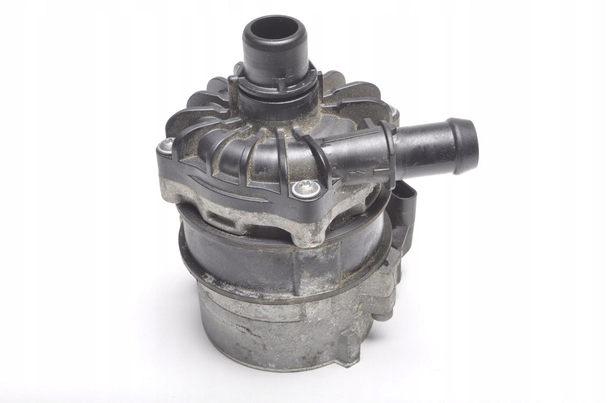 VOLVO XC90 II 2.0 16V T8 390KM WATER PUMP 31338399