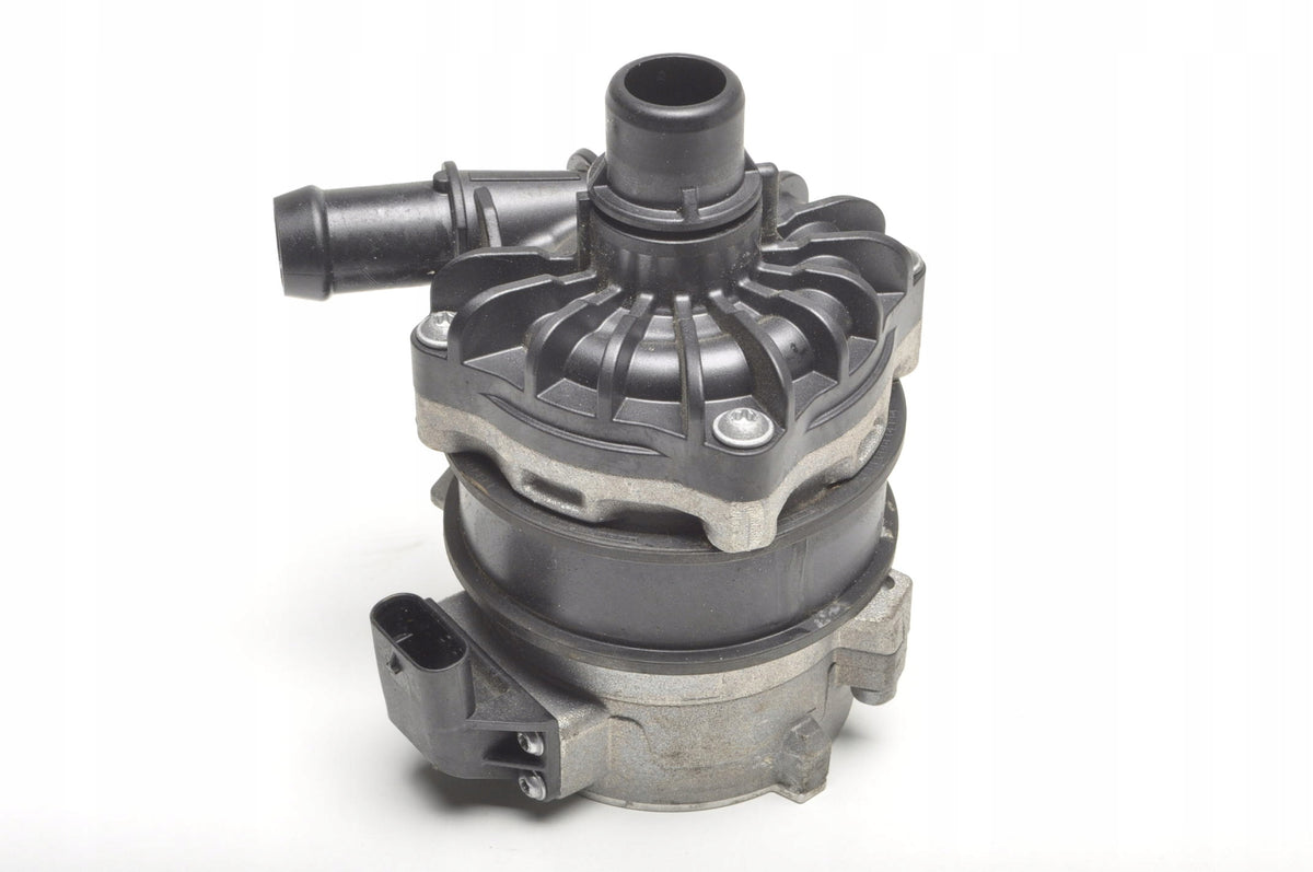 VOLVO XC90 II 2.0 16V T8 390KM WATER PUMP 31338399