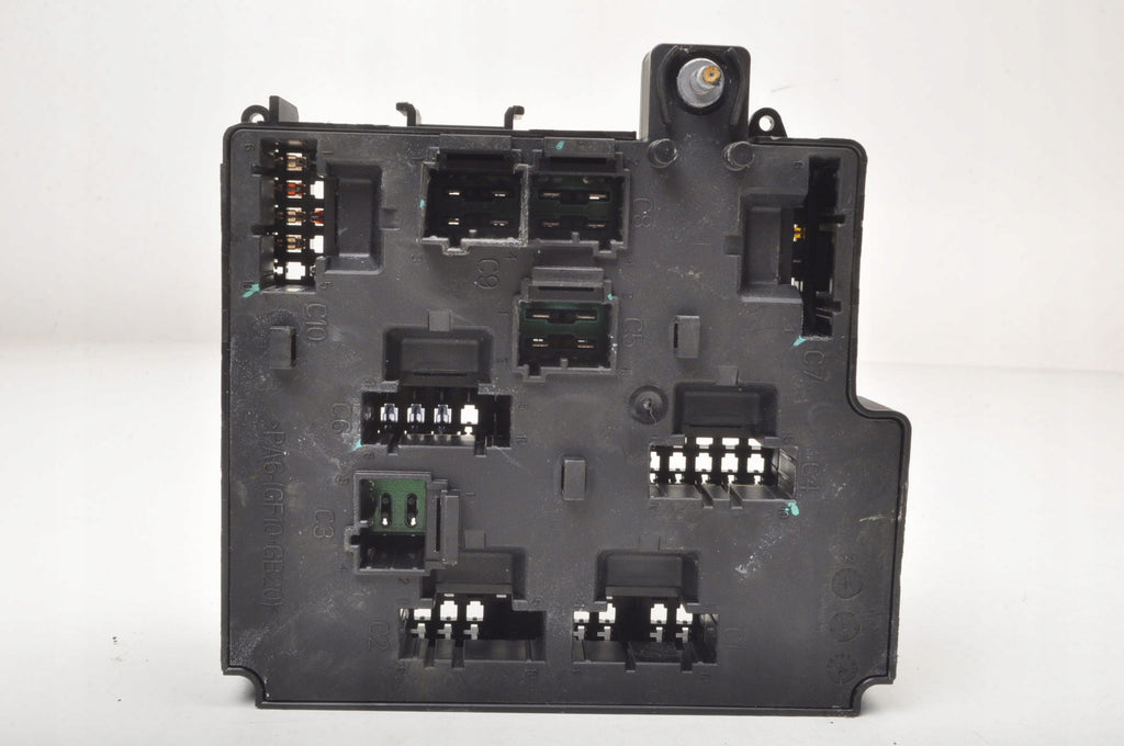 VOLVO XC90 II 2.0 D5 224KM FUSE BOX 31398003