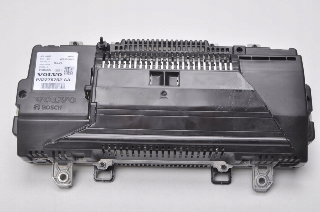VOLVO XC90 II 2.0 D5 235KM COUNTER CLOCKS UK P32276752