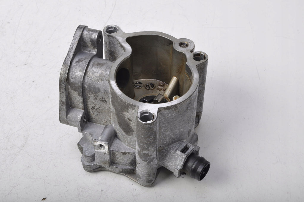 VOLVO XC90 II 2.0 T8 VACUUM PUMP 31480558
