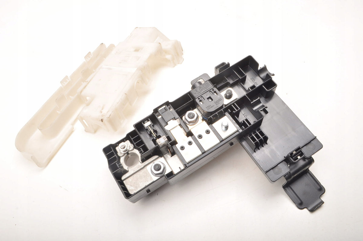 VOLVO XC90 II BATTERY RELAY MODULE 31346674
