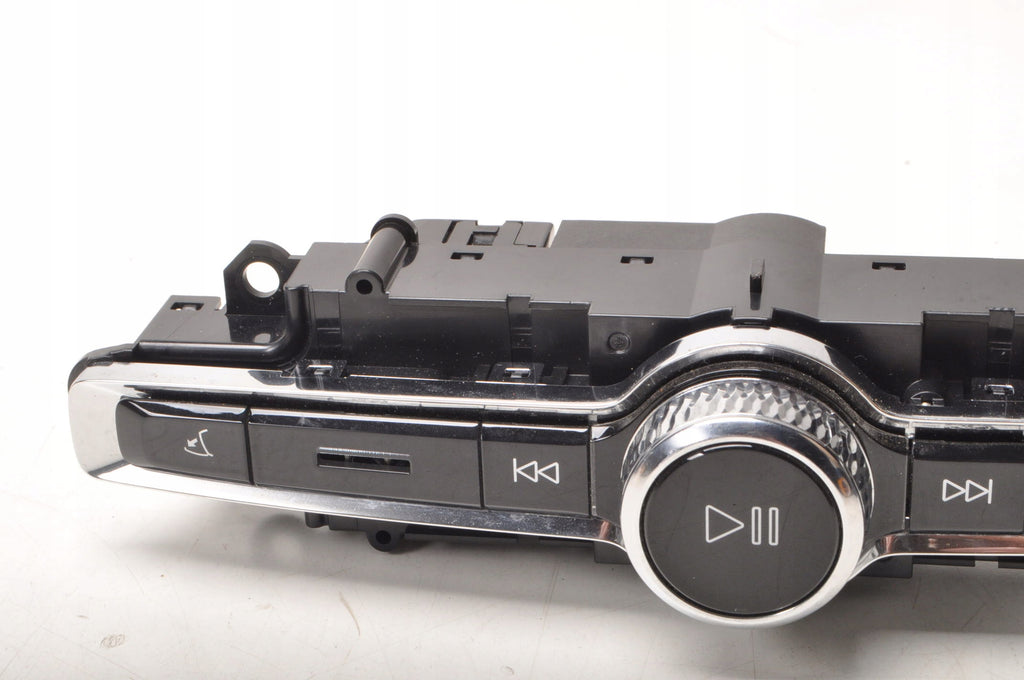 VOLVO XC90 II CENTER RADIO CONTROL PANEL 31346790