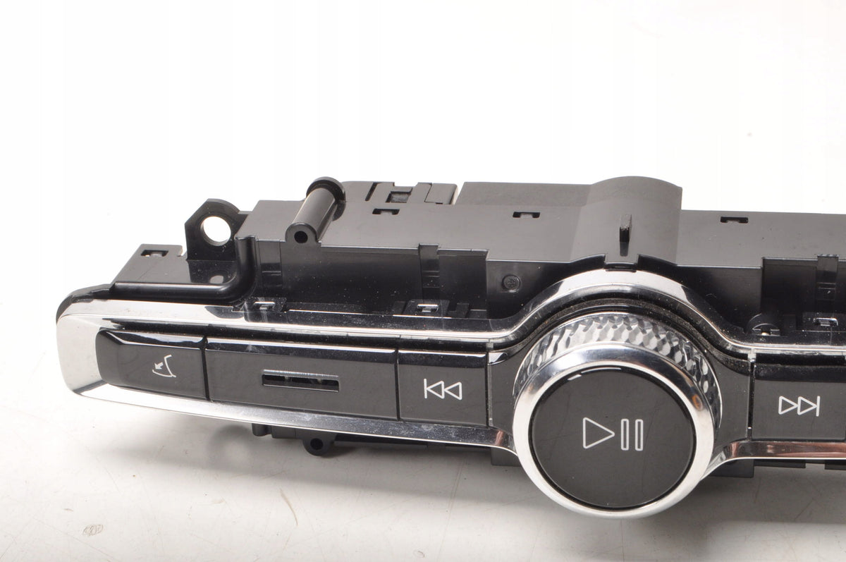 VOLVO XC90 II CENTER RADIO CONTROL PANEL 31346790