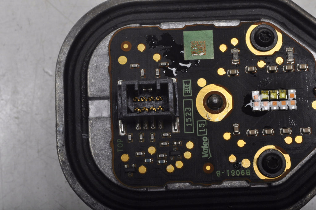 VOLVO XC90 II CONVERTER LED MODULE