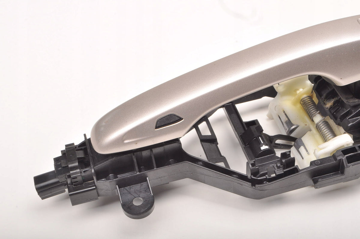 VOLVO XC90 II DOOR HANDLE EXTERIOR LEFT FRONT 736