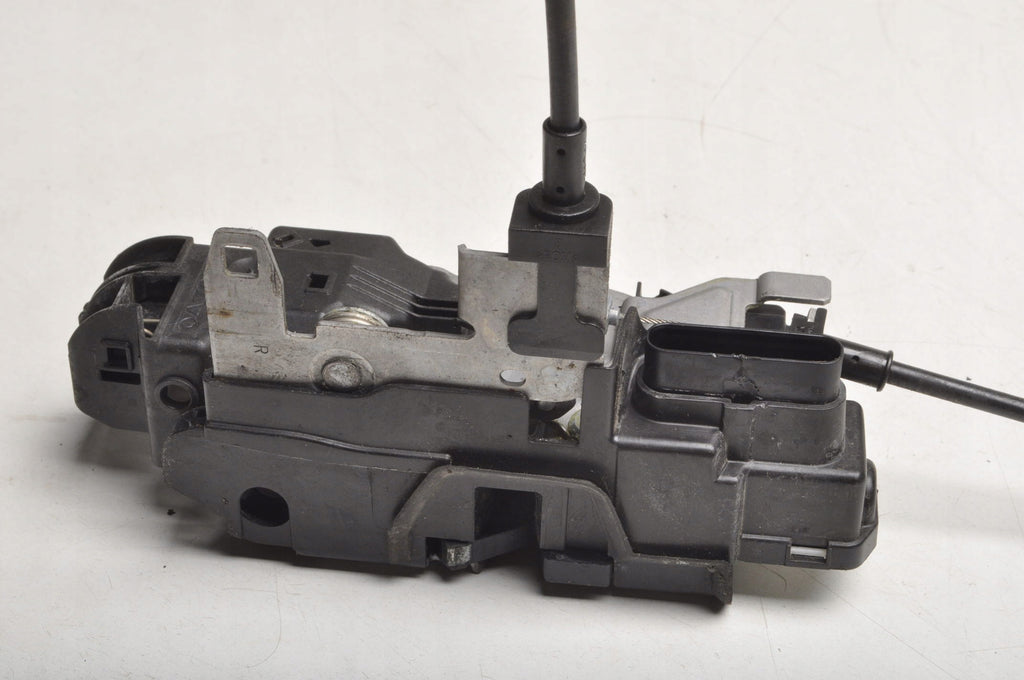 VOLVO XC90 II DOOR LOCK RIGHT FRONT 6 PIN 31349895
