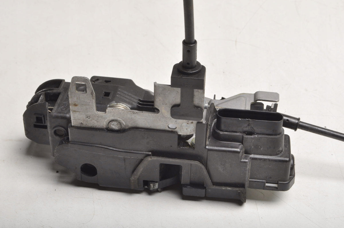 VOLVO XC90 II DOOR LOCK RIGHT FRONT 6 PIN 31349895
