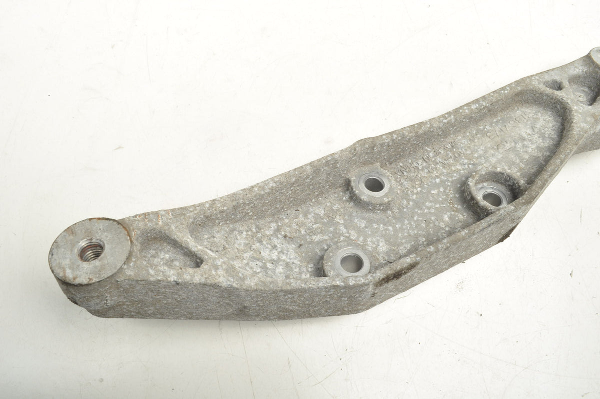 VOLVO XC90 II ENGINE MOUNT BRACKET 31367173