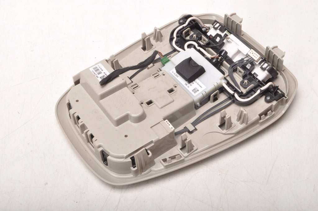 VOLVO XC90 II LIGHTING INTERIOR CABIN LAMP 31479611